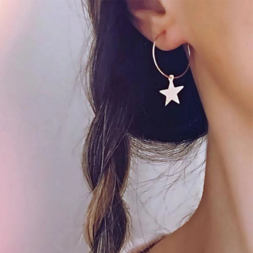 NEW!💙💎SILVERY⭐️STAR HOOPS!💎💙SO CUTE! FABULOUS! - Picture 2 of 8